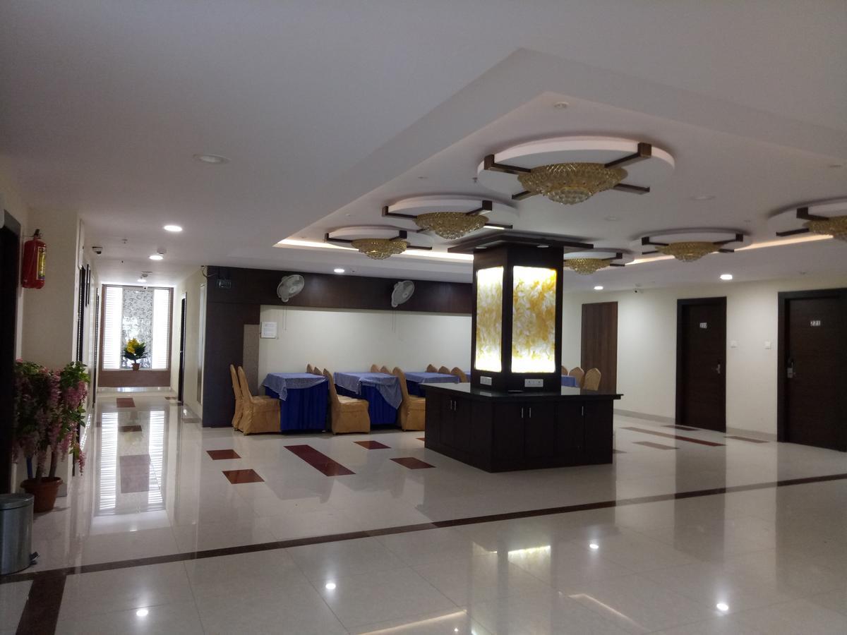 Hotel Deccan Park ハイデラバード エクステリア 写真