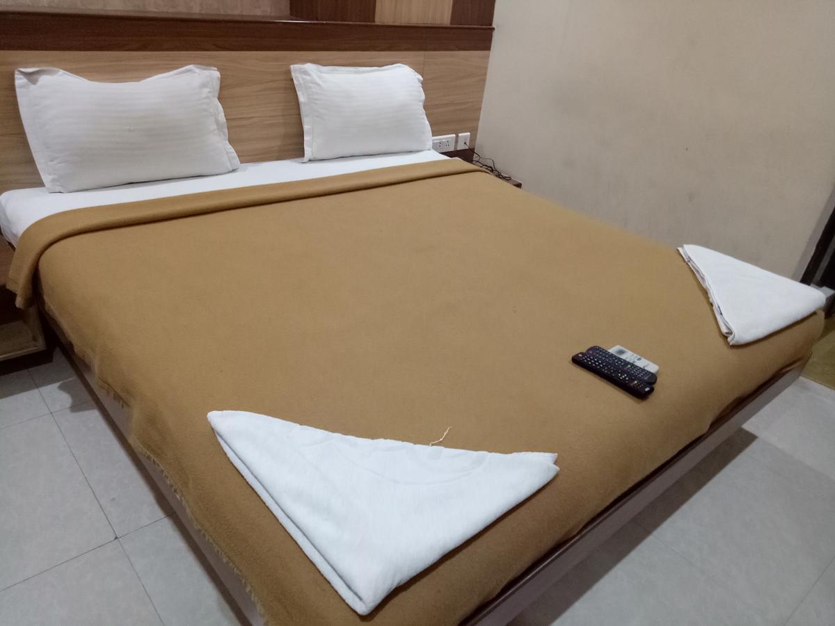 Hotel Deccan Park ハイデラバード エクステリア 写真
