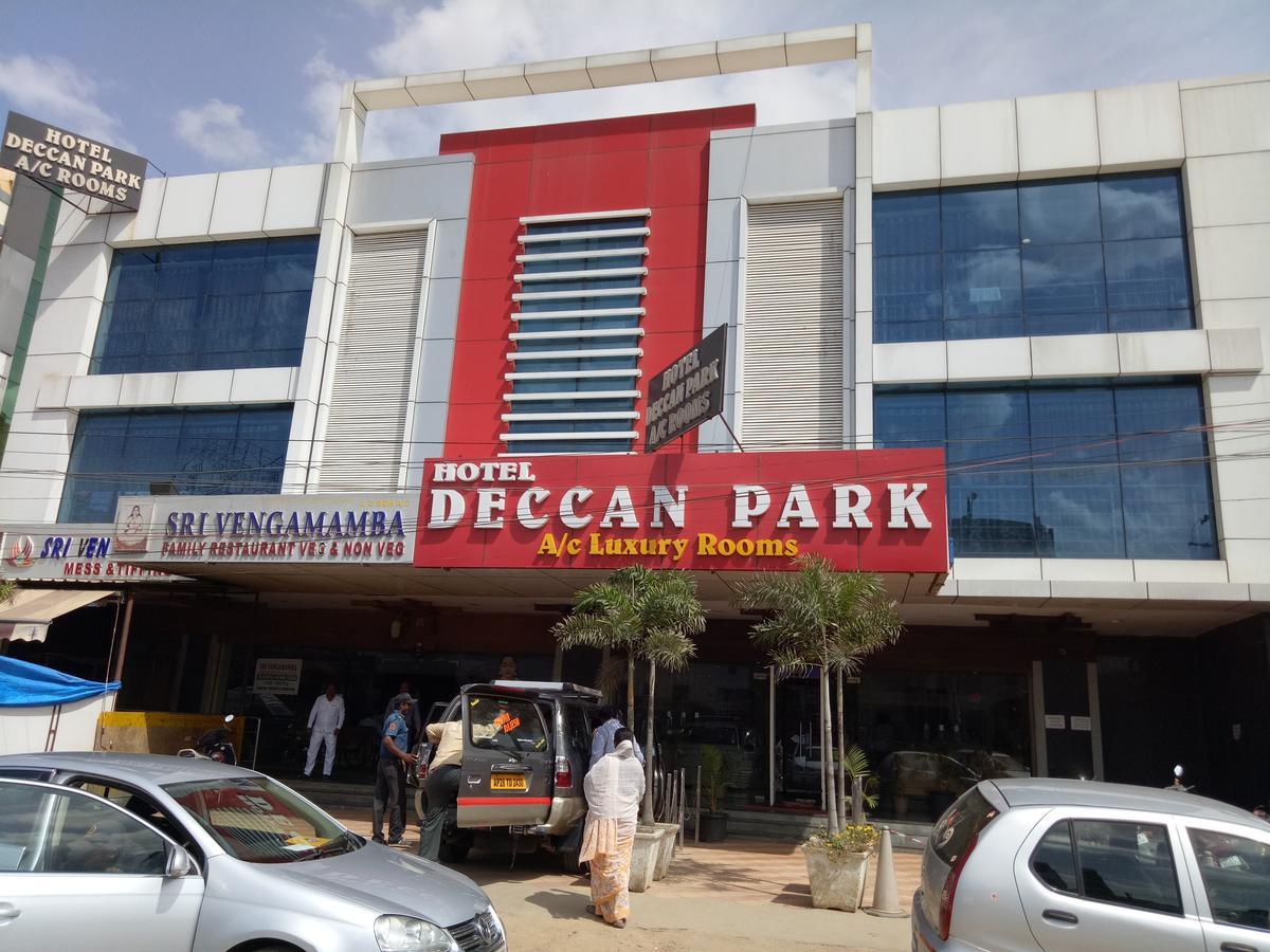Hotel Deccan Park ハイデラバード エクステリア 写真