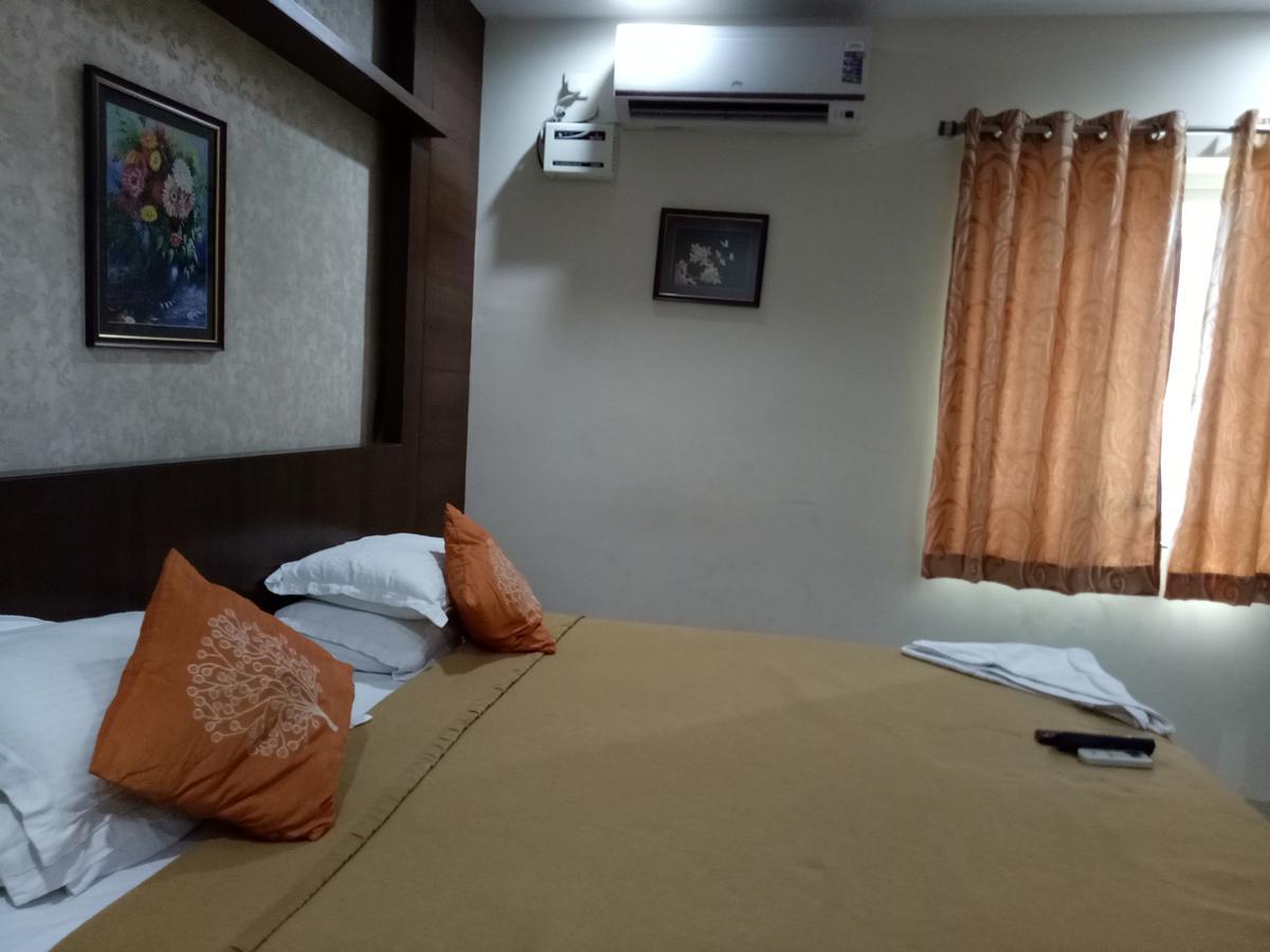Hotel Deccan Park ハイデラバード エクステリア 写真