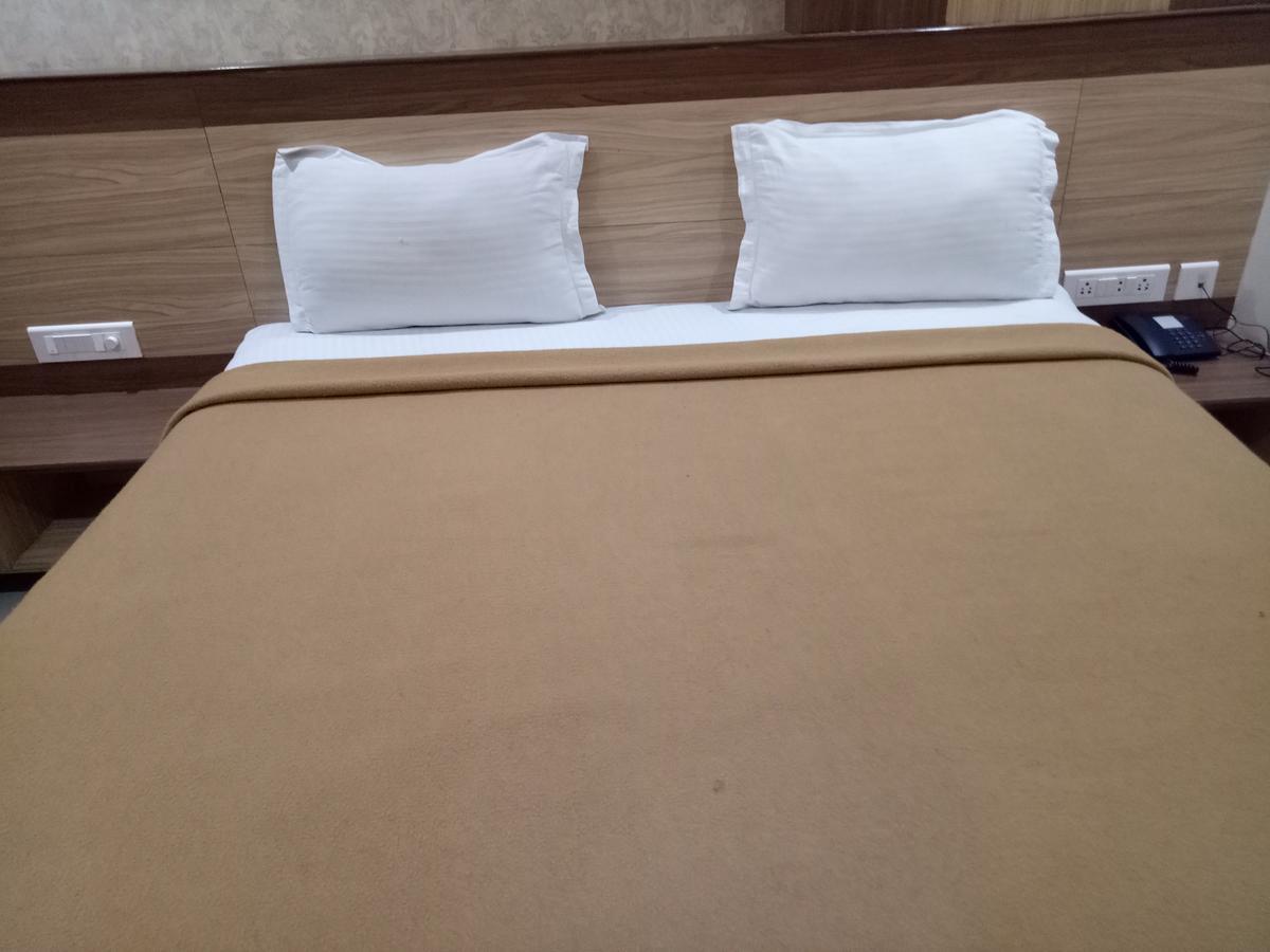 Hotel Deccan Park ハイデラバード エクステリア 写真