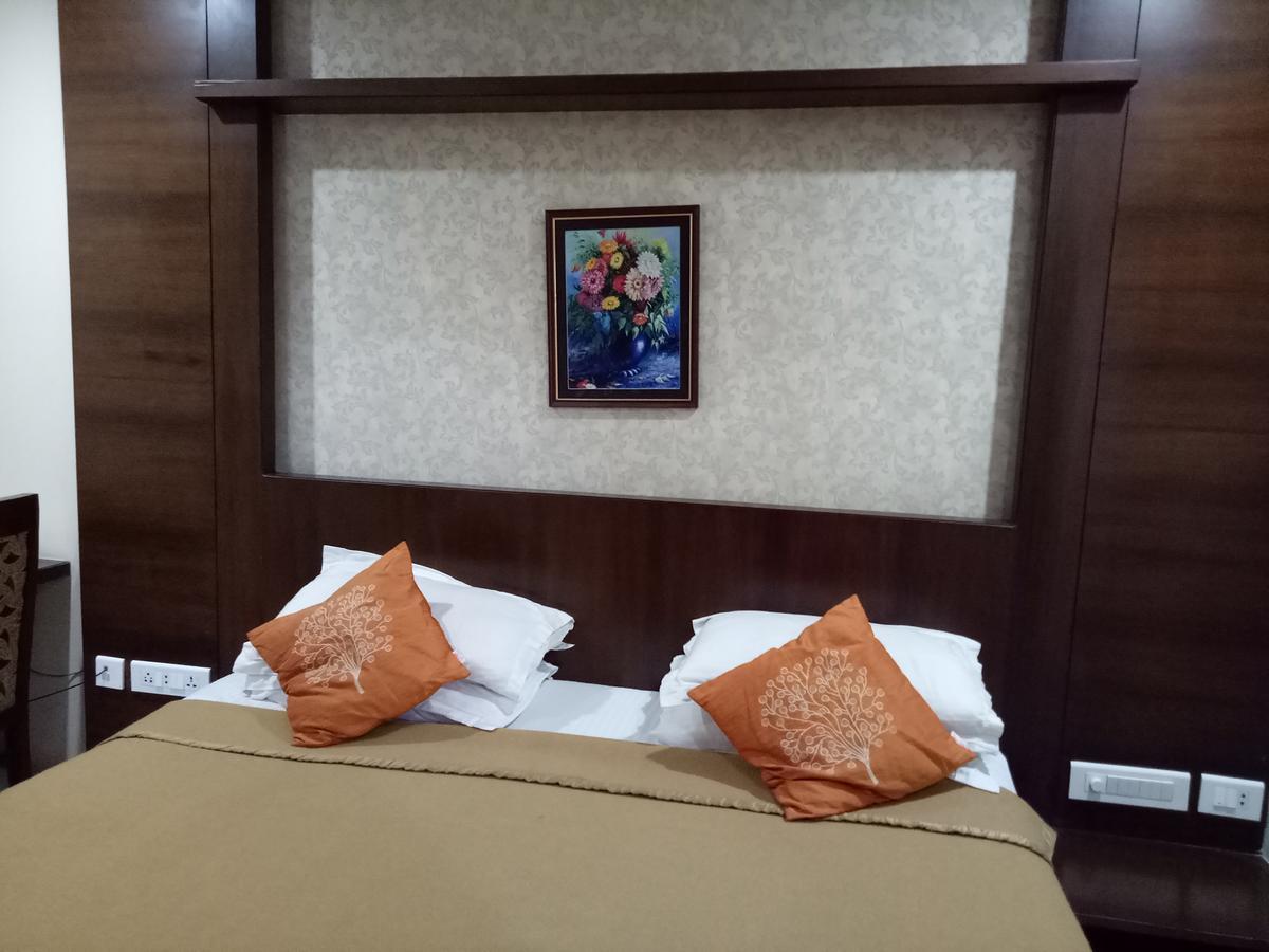 Hotel Deccan Park ハイデラバード エクステリア 写真