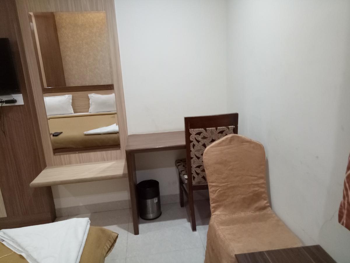 Hotel Deccan Park ハイデラバード エクステリア 写真
