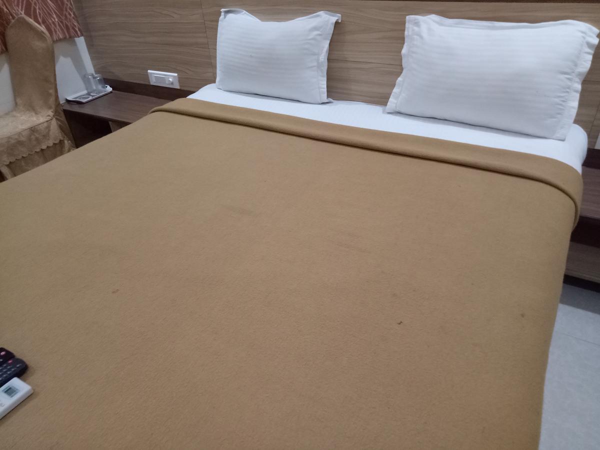 Hotel Deccan Park ハイデラバード エクステリア 写真