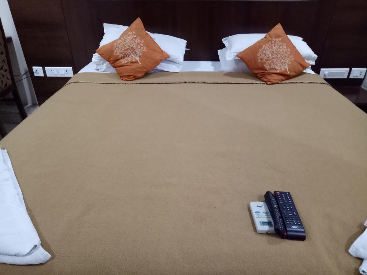 Hotel Deccan Park ハイデラバード エクステリア 写真