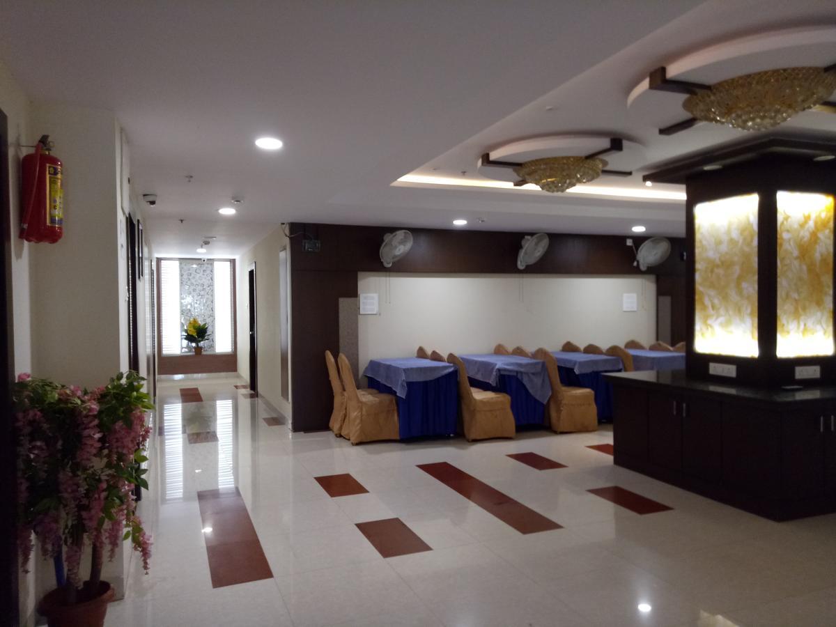 Hotel Deccan Park ハイデラバード エクステリア 写真