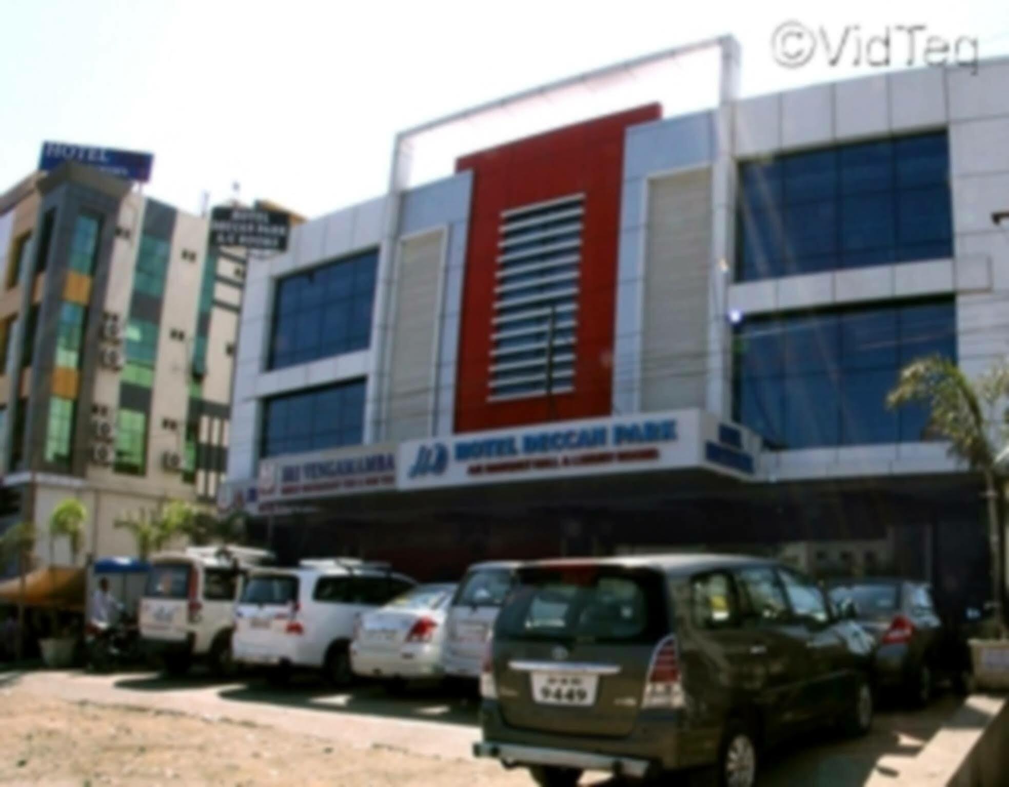 Hotel Deccan Park ハイデラバード エクステリア 写真