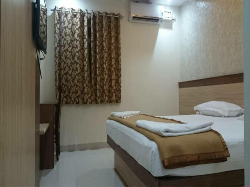 Hotel Deccan Park ハイデラバード エクステリア 写真